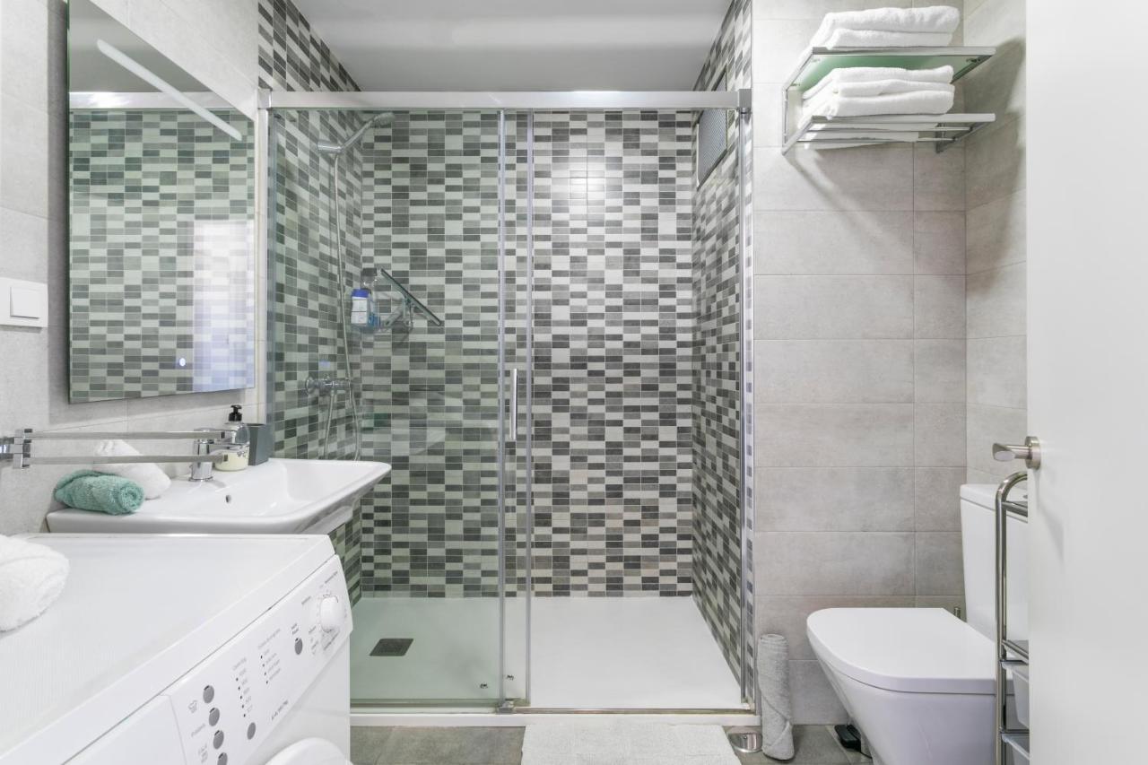 Beach Suite, City & Mountain View Alicante Eksteriør billede