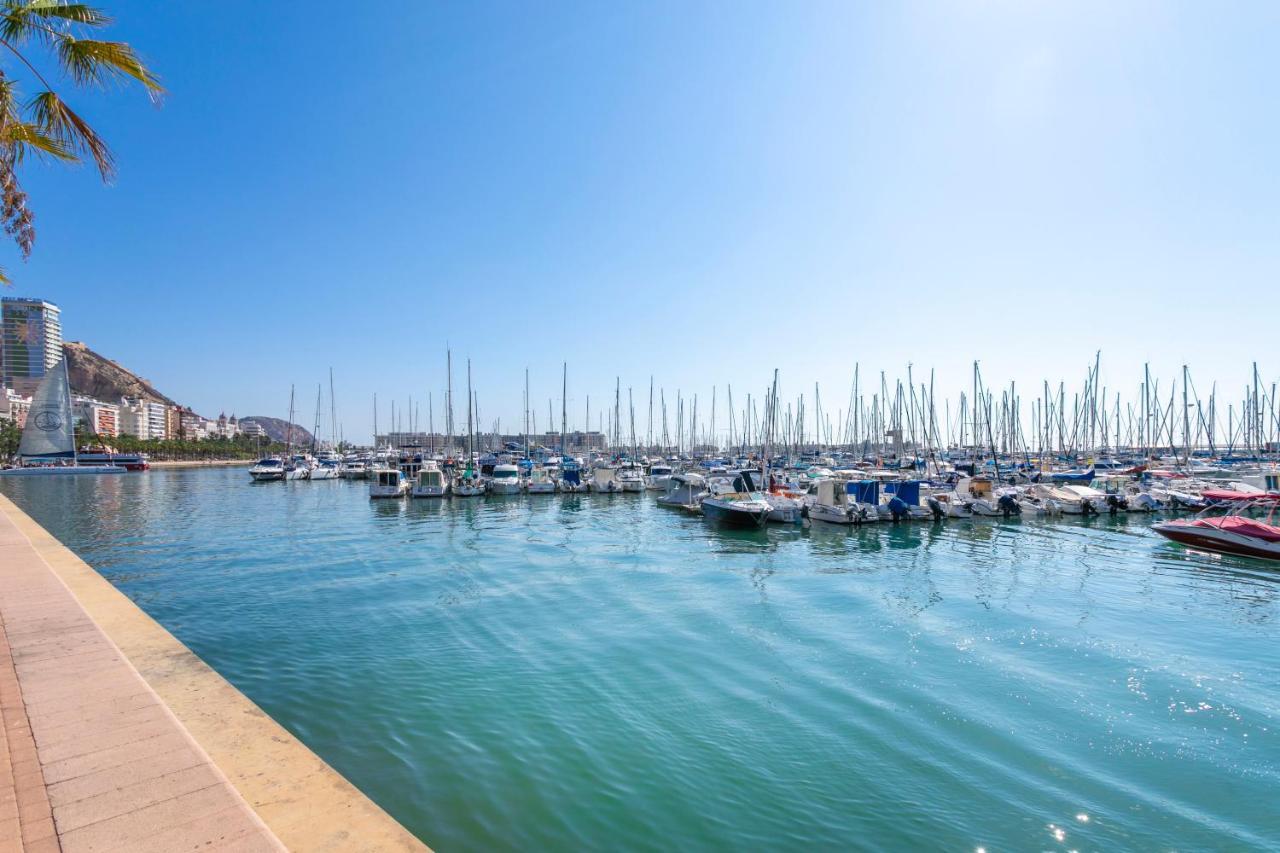 Beach Suite, City & Mountain View Alicante Eksteriør billede